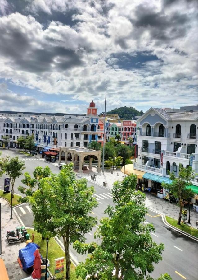 Bistro Hotel Grand World Phu Quoc Dış mekan fotoğraf